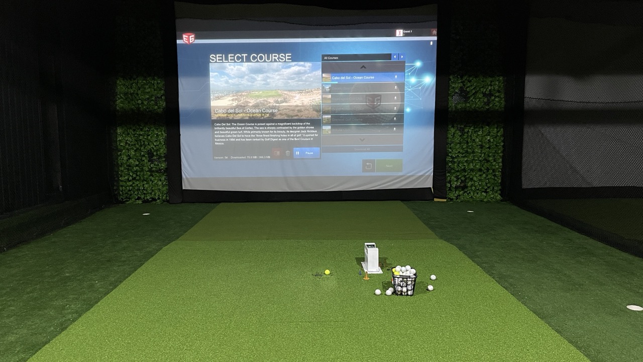 Golf Game Simulator VIP Room 1 - Fun Golf & Cafe, Golf Jababeka, Golf Lippo Cikarang, Belajar Golf, Simulator Golf
